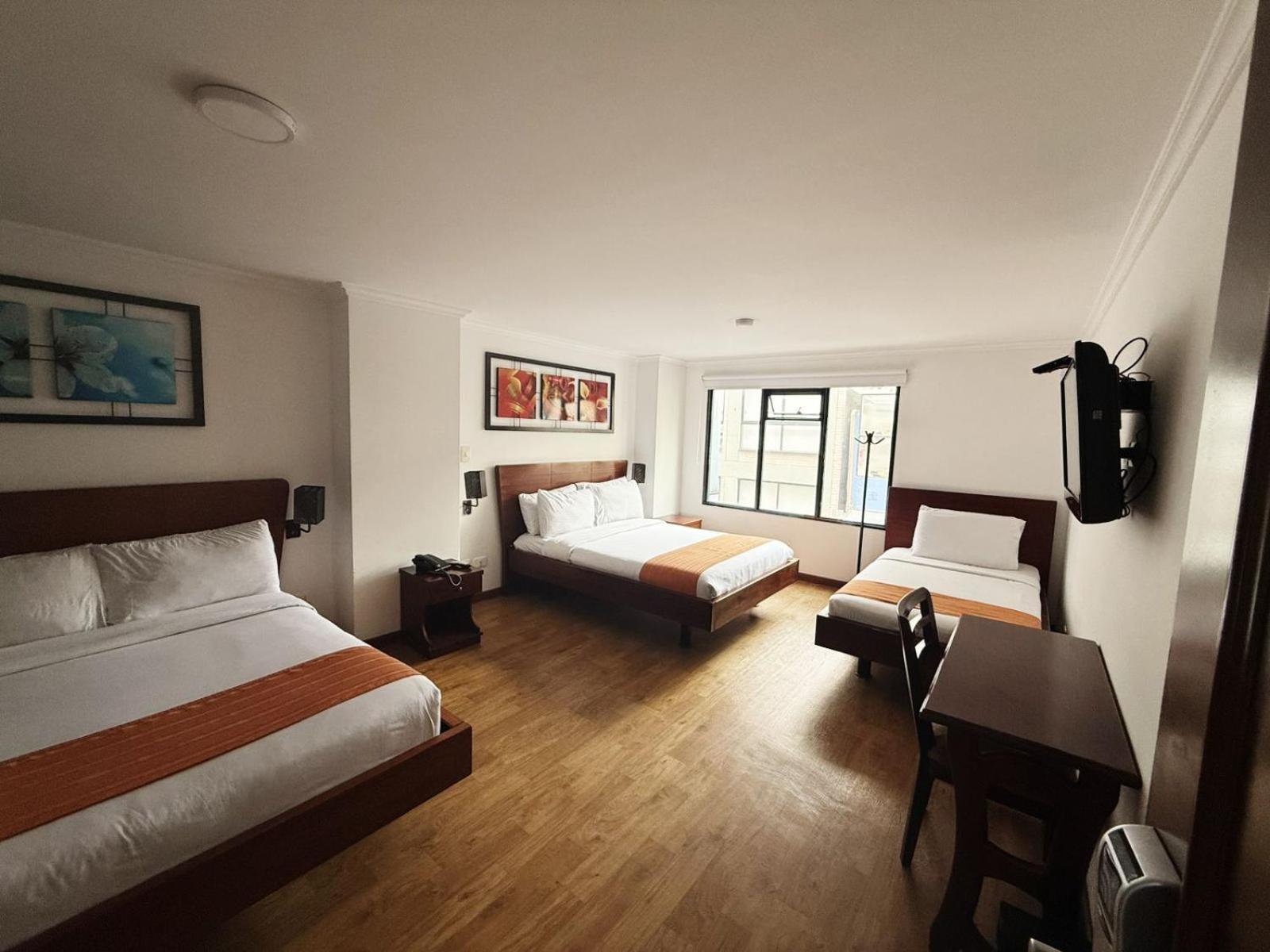 Hotel Splendor By Friends Company — Photos 1